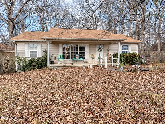 3rd image of 5111 Morganton Rd