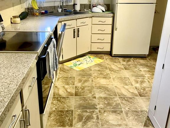 5th image of 2639 N Carissa Ln