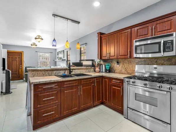 1514 S N Street, Lake Worth Beach, FL 33460