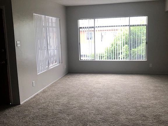 5th image of 7022 Malabar St APT E