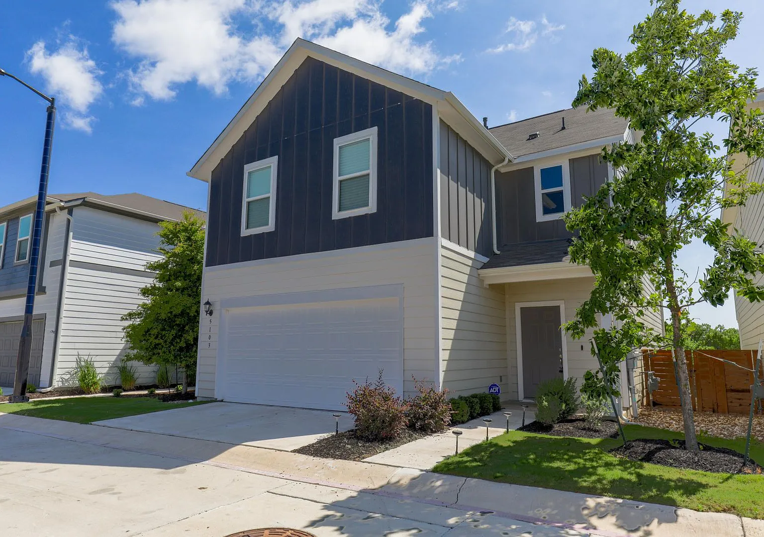 2020-Built 4BR, 2.5BA Home with Covered Patio in Austin! — Photo 1