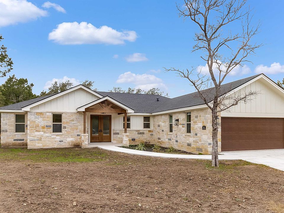 1st image of 914 W Oakridge Drive