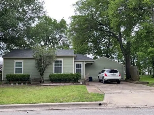 1334 Margaret St, Paris, TX 75460