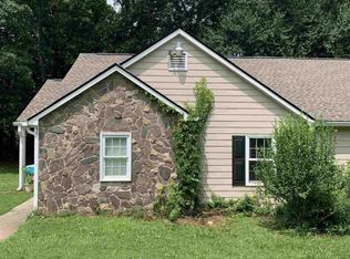 5477 Glen Haven Dr, College Park, GA 30349