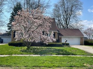 115 4th Ave, Lancaster, NY 14086