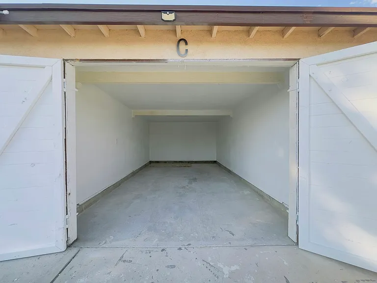 233 E Nicolet St #233 — Photo 5