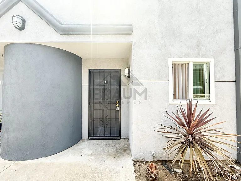 14257 Friar St — Photo 7