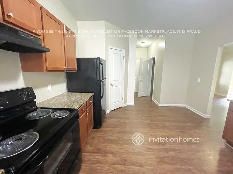 963 Rock Hill Pkwy — Photo 5