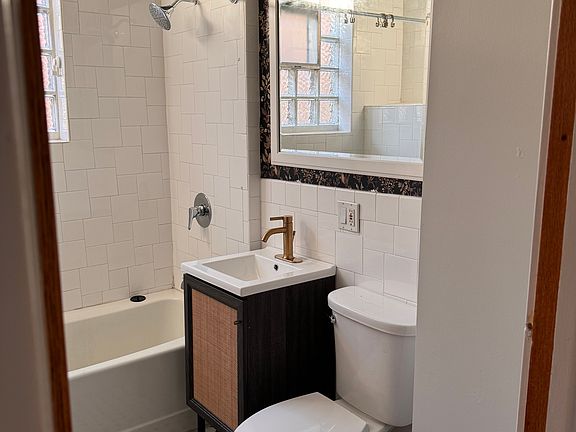 5th image of 2110 S Central Ave Unit 2