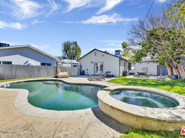 15513 Cohasset St, Van Nuys, CA 91406