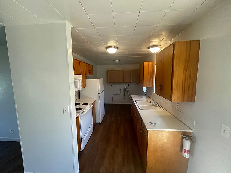 707 Cedar St — Photo 3
