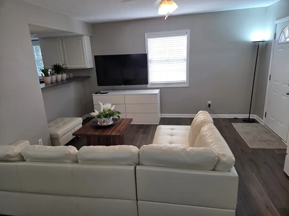 3477 S Oaklawn Cir, Bloomington, IN 47401