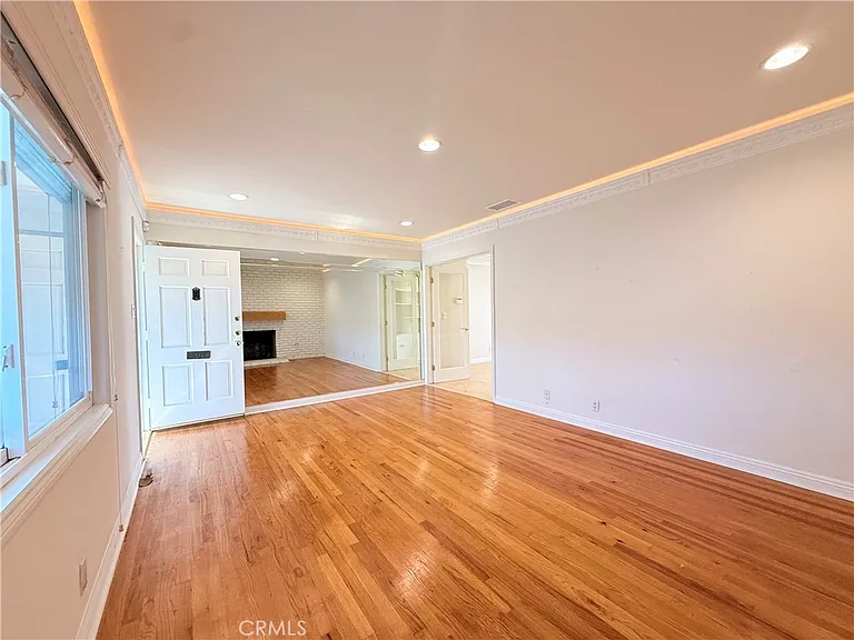 1036 S Hidalgo Ave — Photo 5