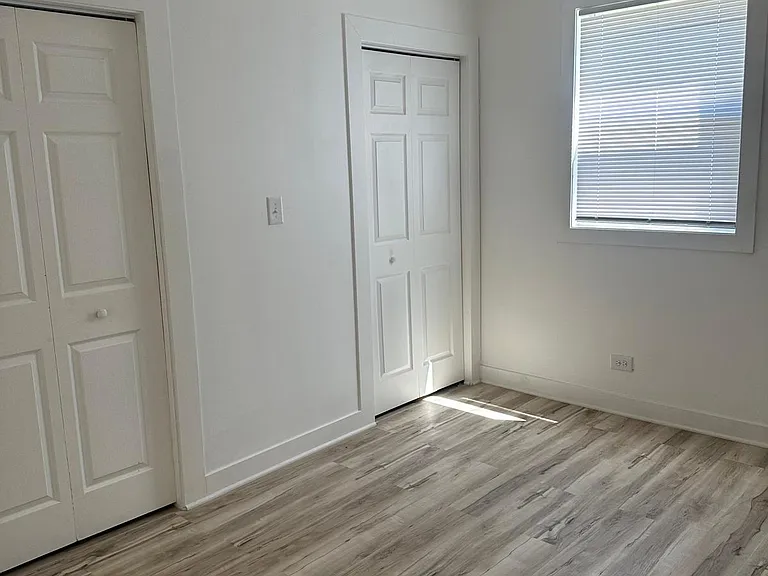 18130 Loomis Ave — Photo 3
