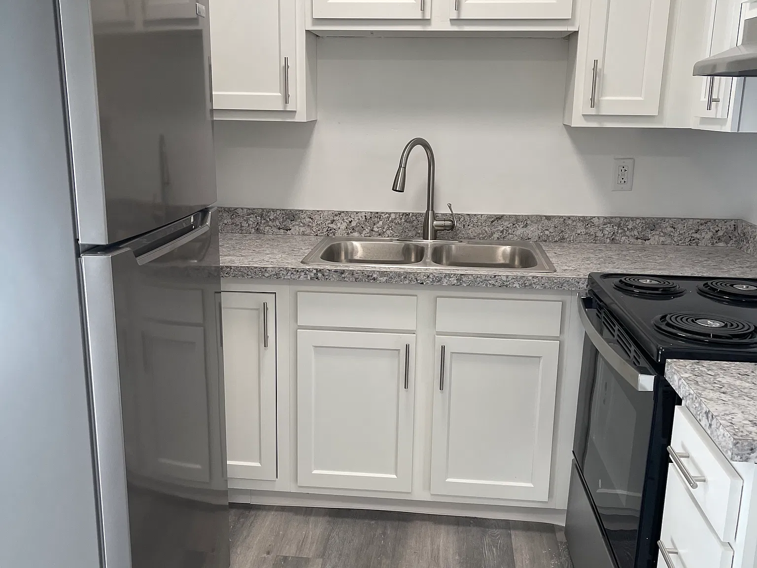 2 bed, 945 sqft, $875 — Photo 3