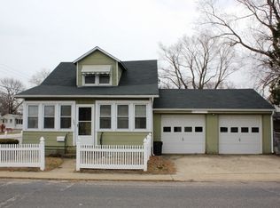 390 Port Monmouth Rd, Middletown, NJ 07748