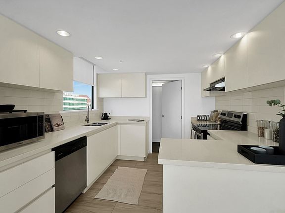 4th image of 1200 Hornby St Penthouse 1821-2
