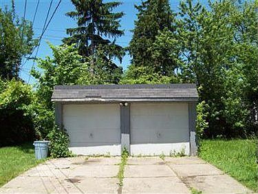 2nd image of 12801 Maplerow Ave
