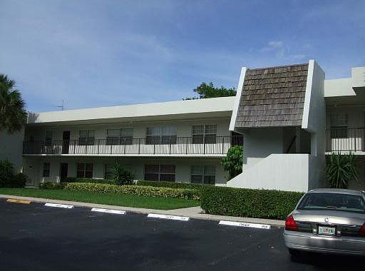 1st image of 4007 N Cypress Dr APT 103