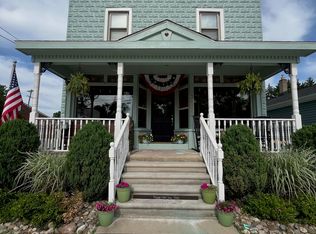 36974 Huron River Dr APT 2, New Boston, MI 48164
