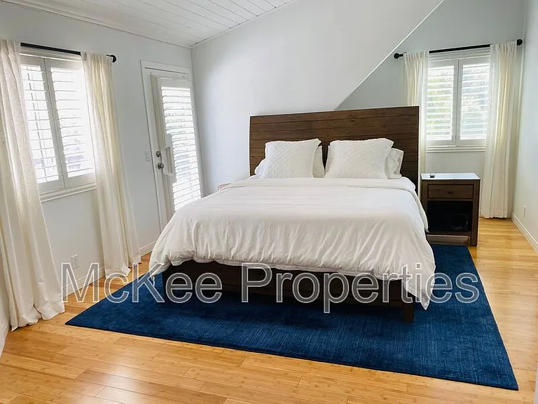 269 Palm Ave — Photo 17