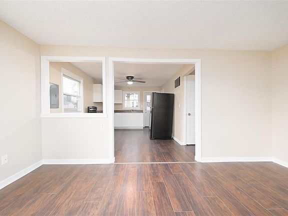 5th image of 709 Poindexter St