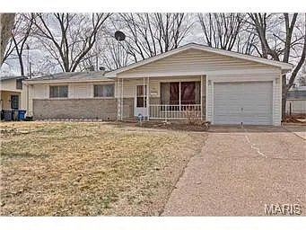 714 Riderwood Dr photo 1