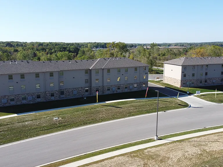 Crossroads Place Apartments — Photo 72