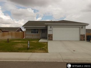 1940 Lakota Trl, Bar Nunn, WY 82601