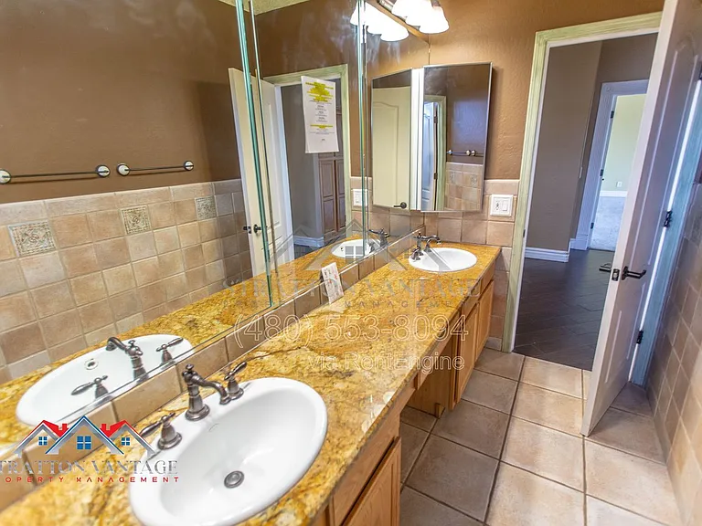 6105 W Topeka Dr — Photo 41