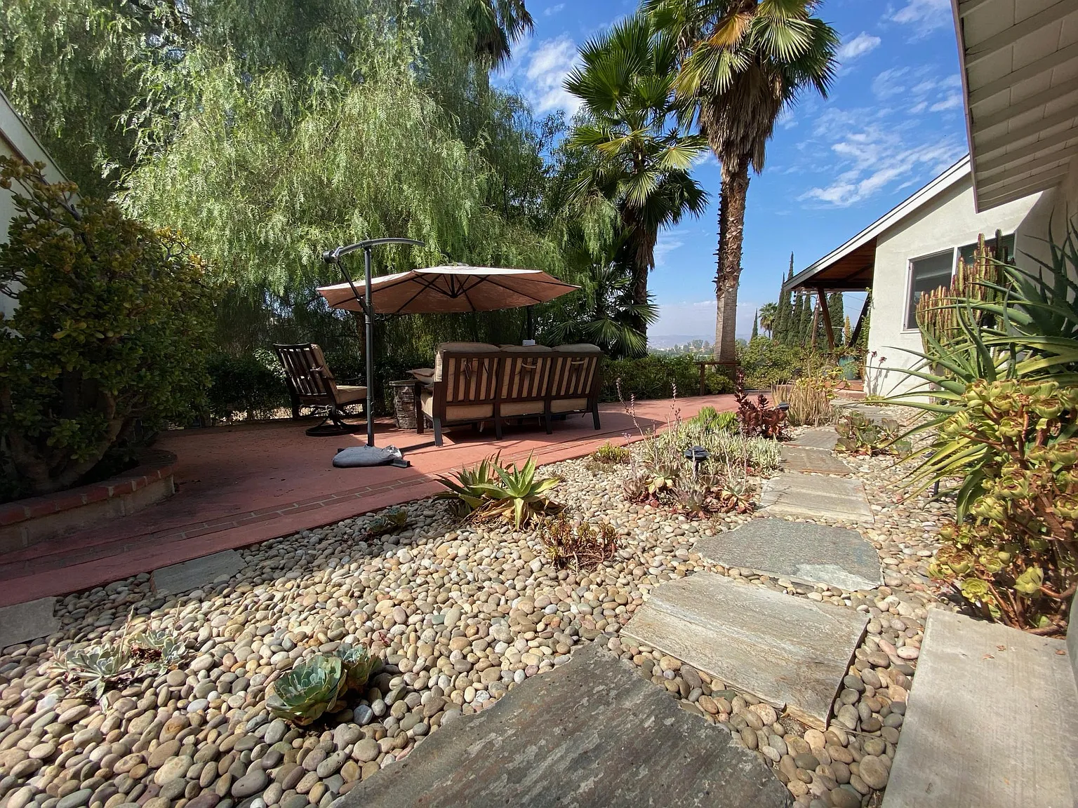 3 bed, 1890 sqft, $5,000 — Photo 3