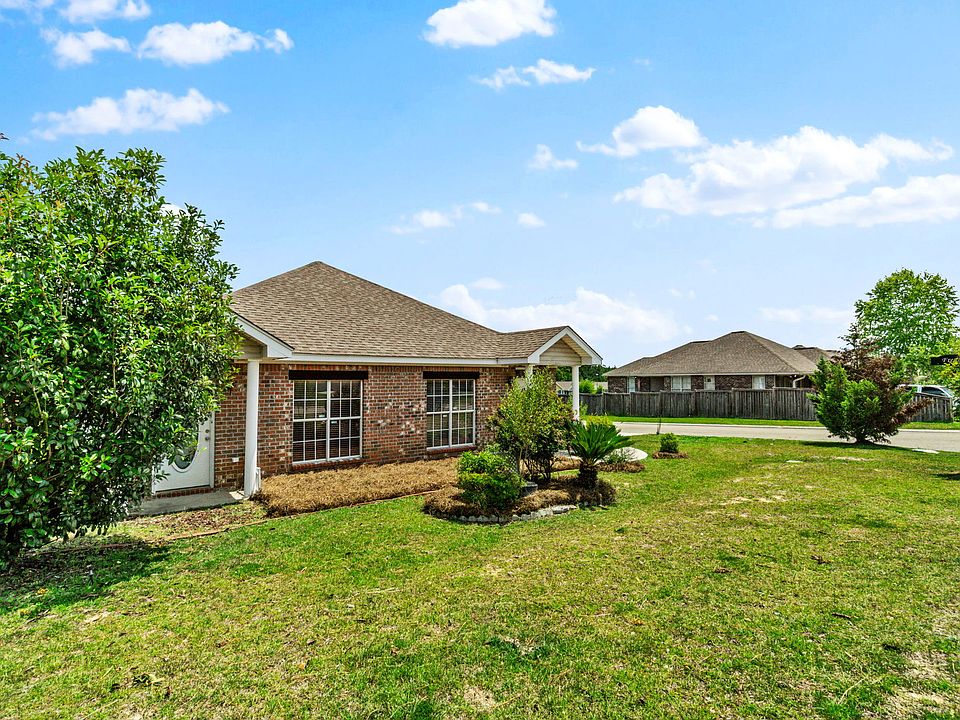 95 Hawthorne Dr (Unit 1)