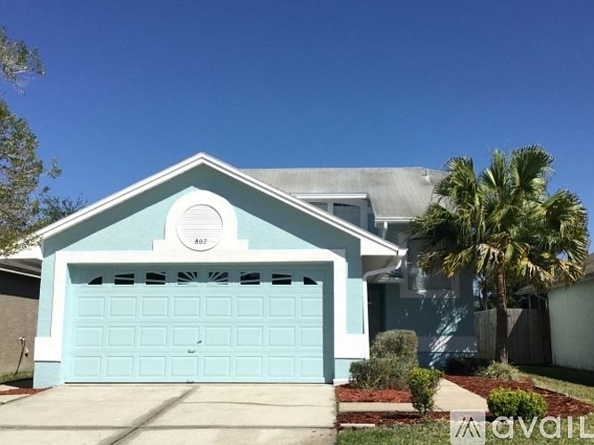 1st image of 808 Cave Hollow Ln