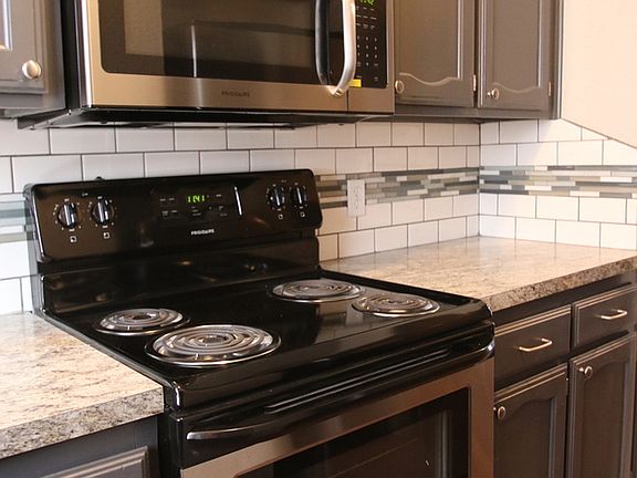 5th image of 3732 Bonnie Dr APT A