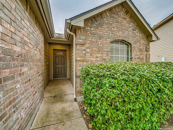 4th image of 4327 GRIFFIN PARK DR