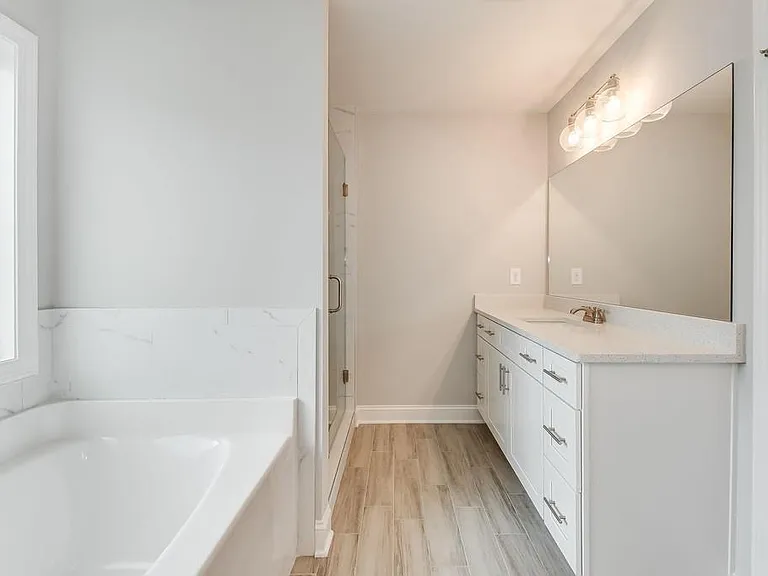 35 Sudderth St — Photo 38
