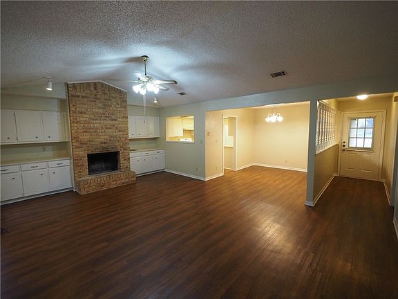 2nd image of 1916 Holly Hill Dr #A