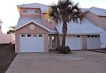 2nd image of 614 Marina Dr