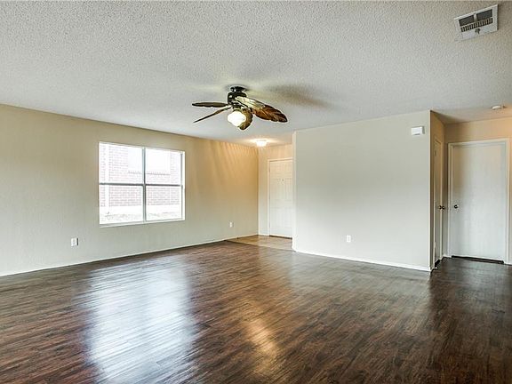 5th image of 9913 Blue Bell Dr