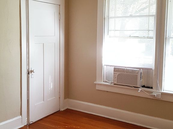 4th image of 527 Quapaw Ave
