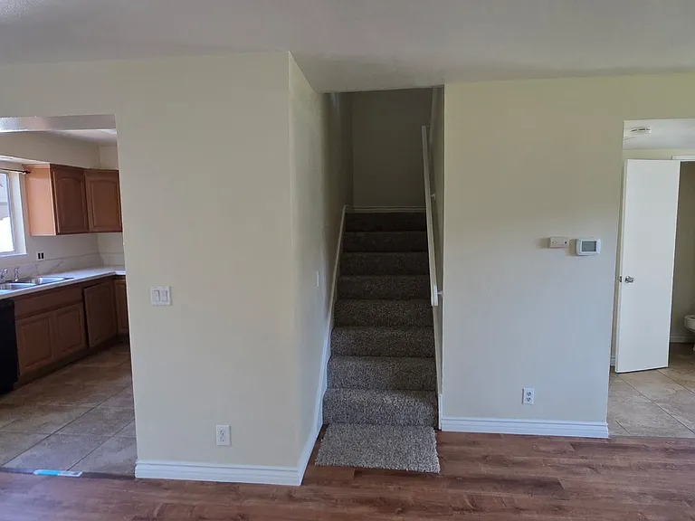 9827 Continental Dr — Photo 11
