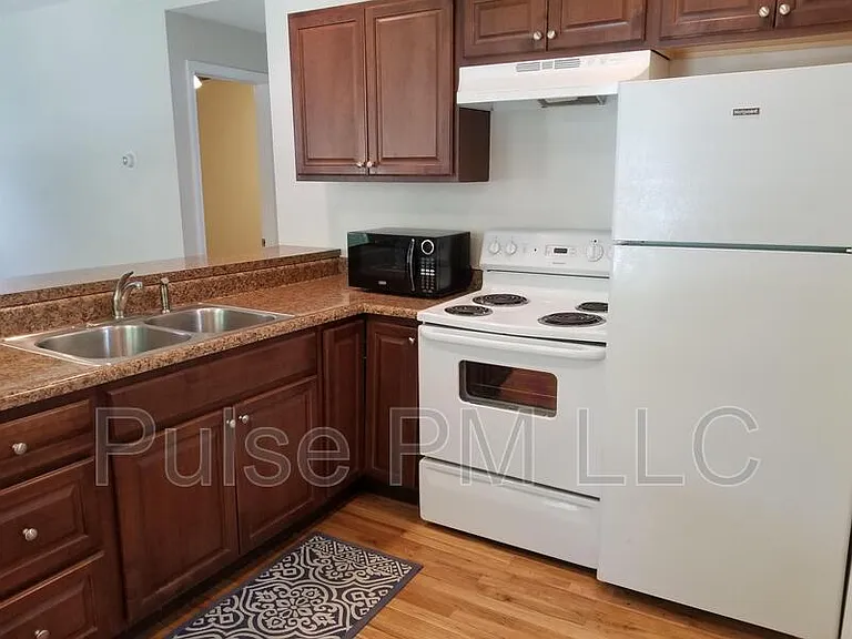 58 Tower Hill Rd — Photo 11