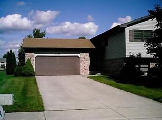 3023 Eleanor St, Portage, IN 46368