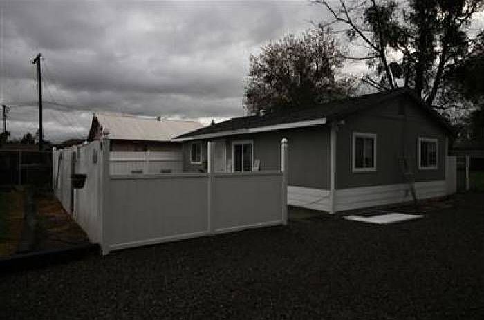 1st image of 774 Almond Ave