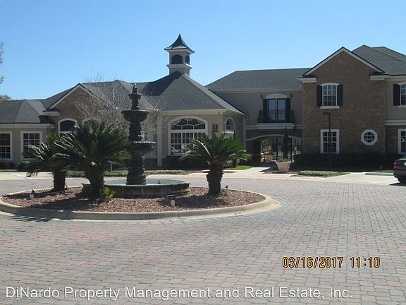 4th image of 940 Village Trl Unit 4-105