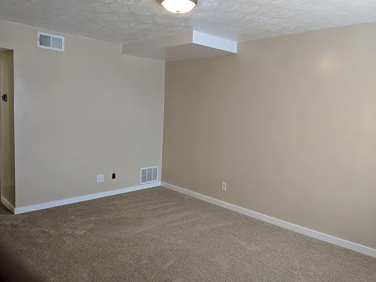 186 Juniper Dr — Photo 5