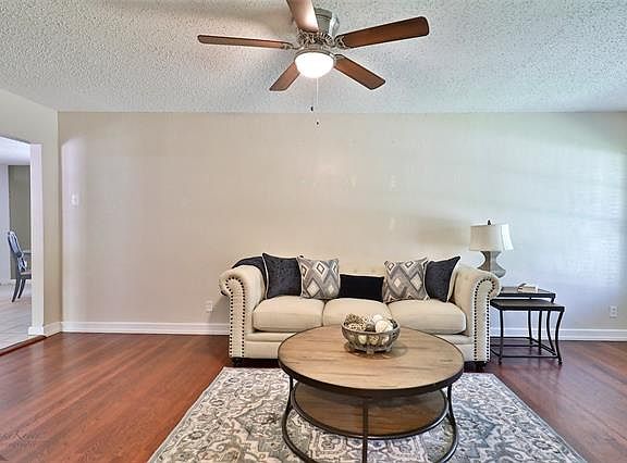 4th image of 3201 Bickley St
