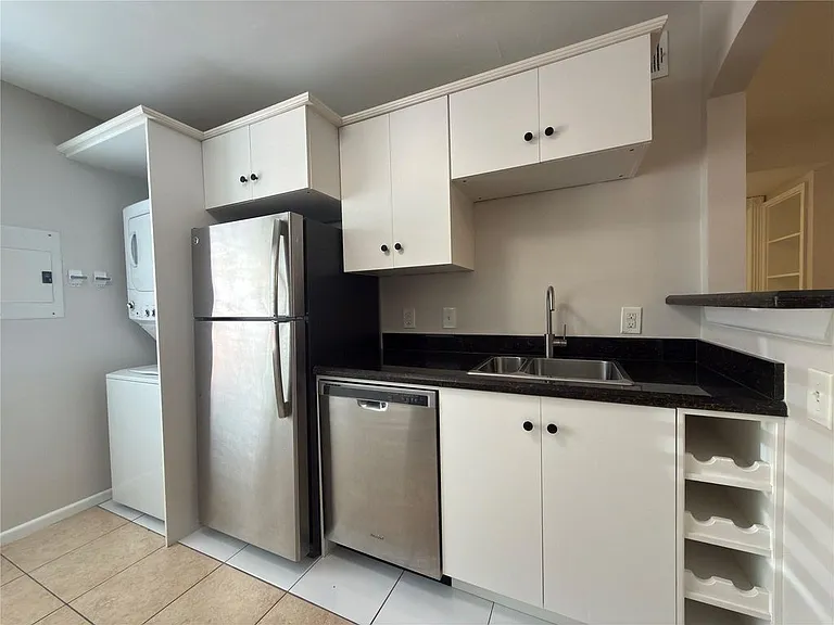 1502 Heights Blvd #9 — Photo 7