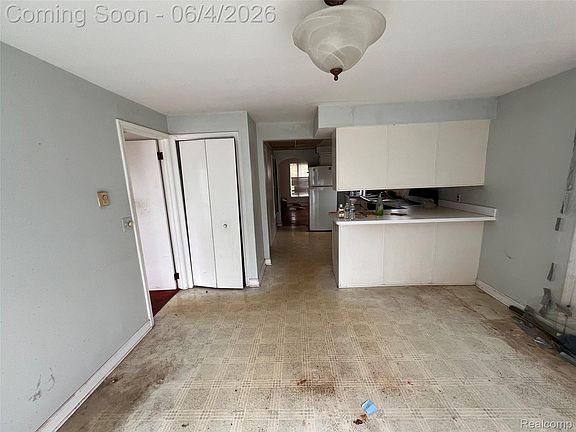 5th image of 762 Miller Ave