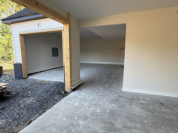 4th image of 145 Young Ln Lot 89